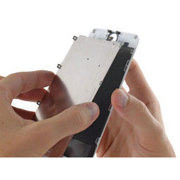 Замена iPhone 6 Plus с ЖК-дисплеем и дигитайзером